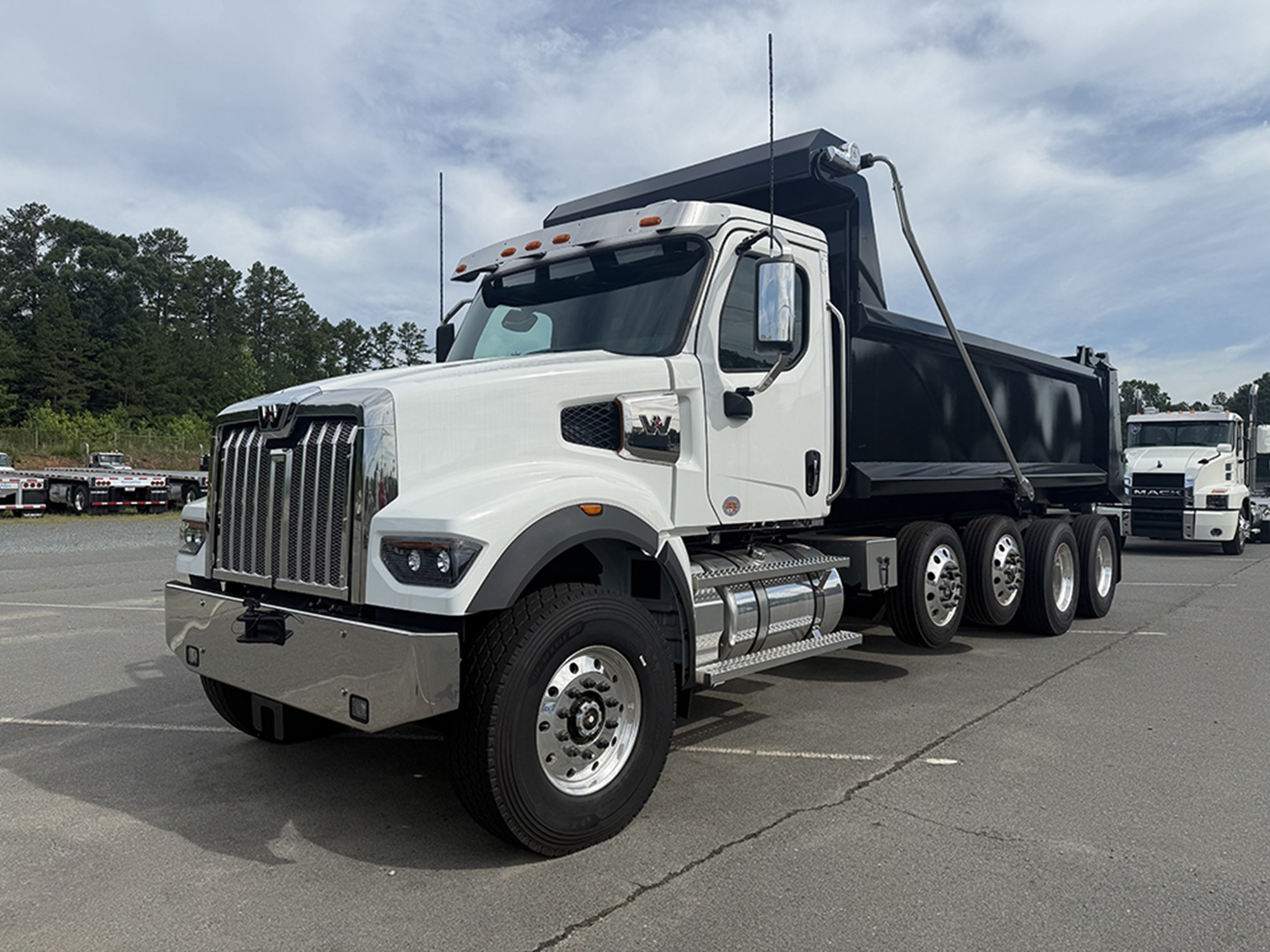 2026 Western Star 49X 2026 Western Star 49X - image 1 of 6