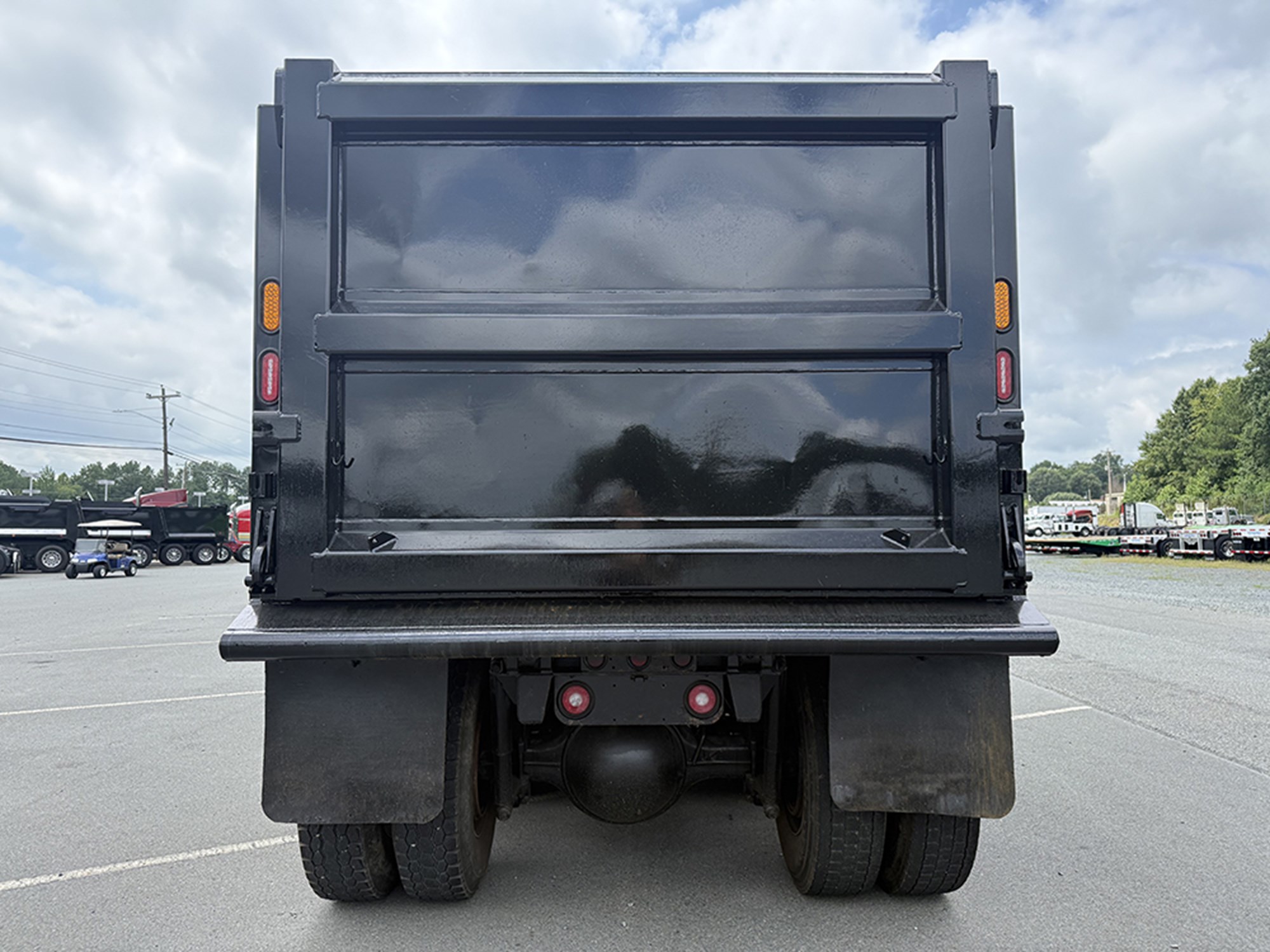 2025 Western Star 47X 2025 Western Star 47X - image 5 of 6