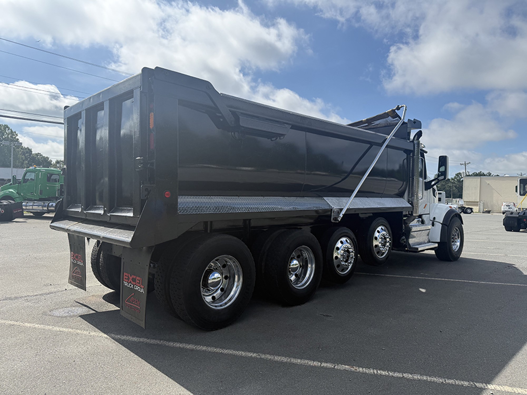 2019 Peterbilt 567 2019 Peterbilt 567 - image 4 of 6