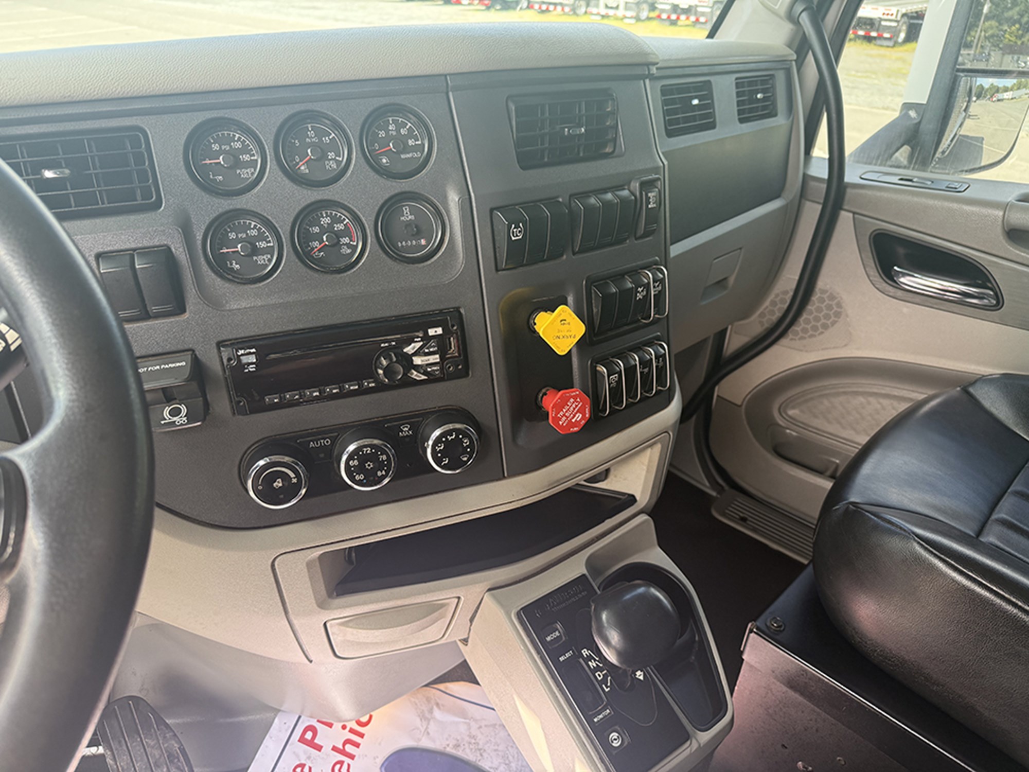 2019 Peterbilt 567 1786114713970 2019 Peterbilt 567 1786114713970
