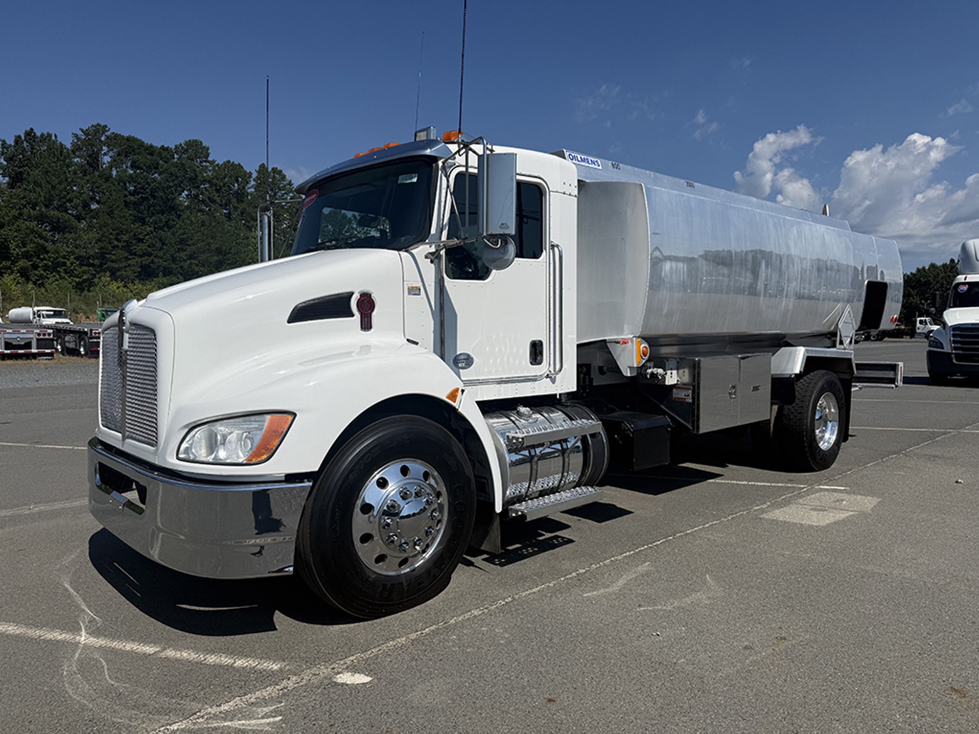 2020 Kenworth T3 Series 2020 Kenworth T3 Series - image 1 of 6