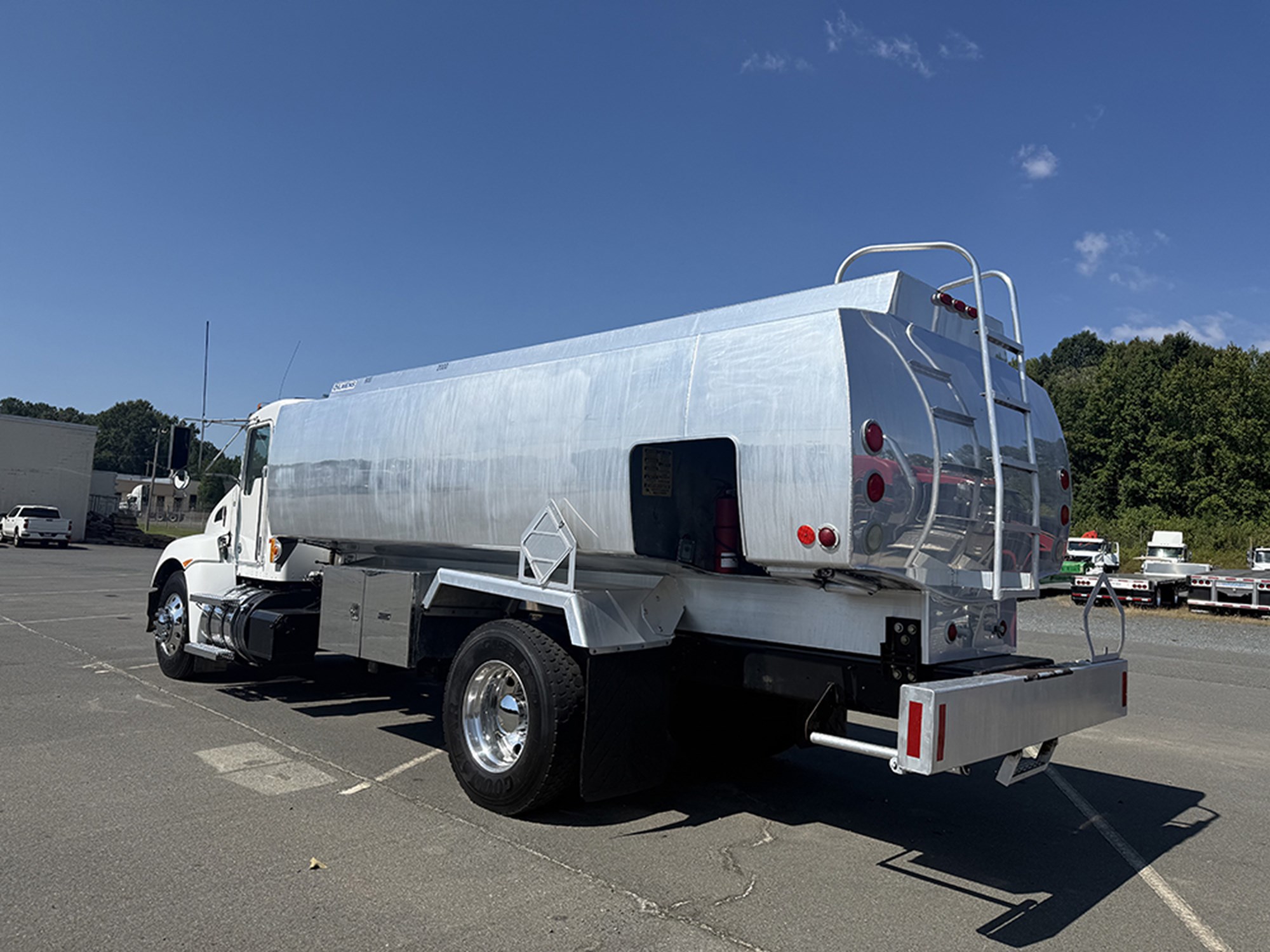 2020 Kenworth T3 Series 2020 Kenworth T3 Series - image 6 of 6