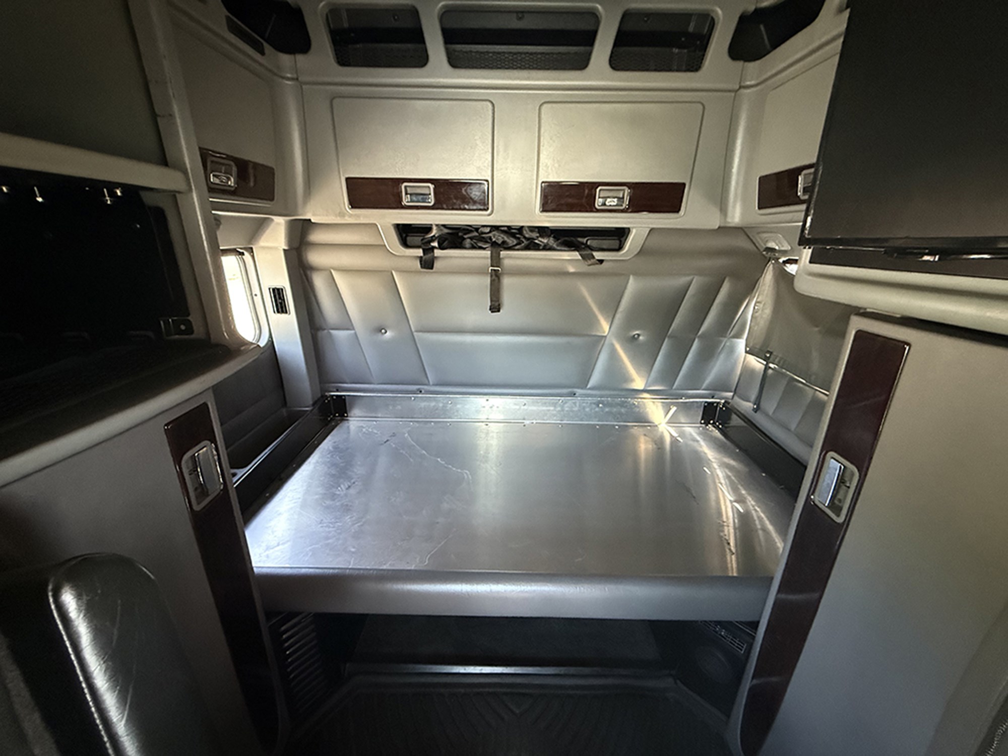 2021 Peterbilt 389 Ext Hood 1787586013658 2021 Peterbilt 389 Ext Hood 1787586013658
