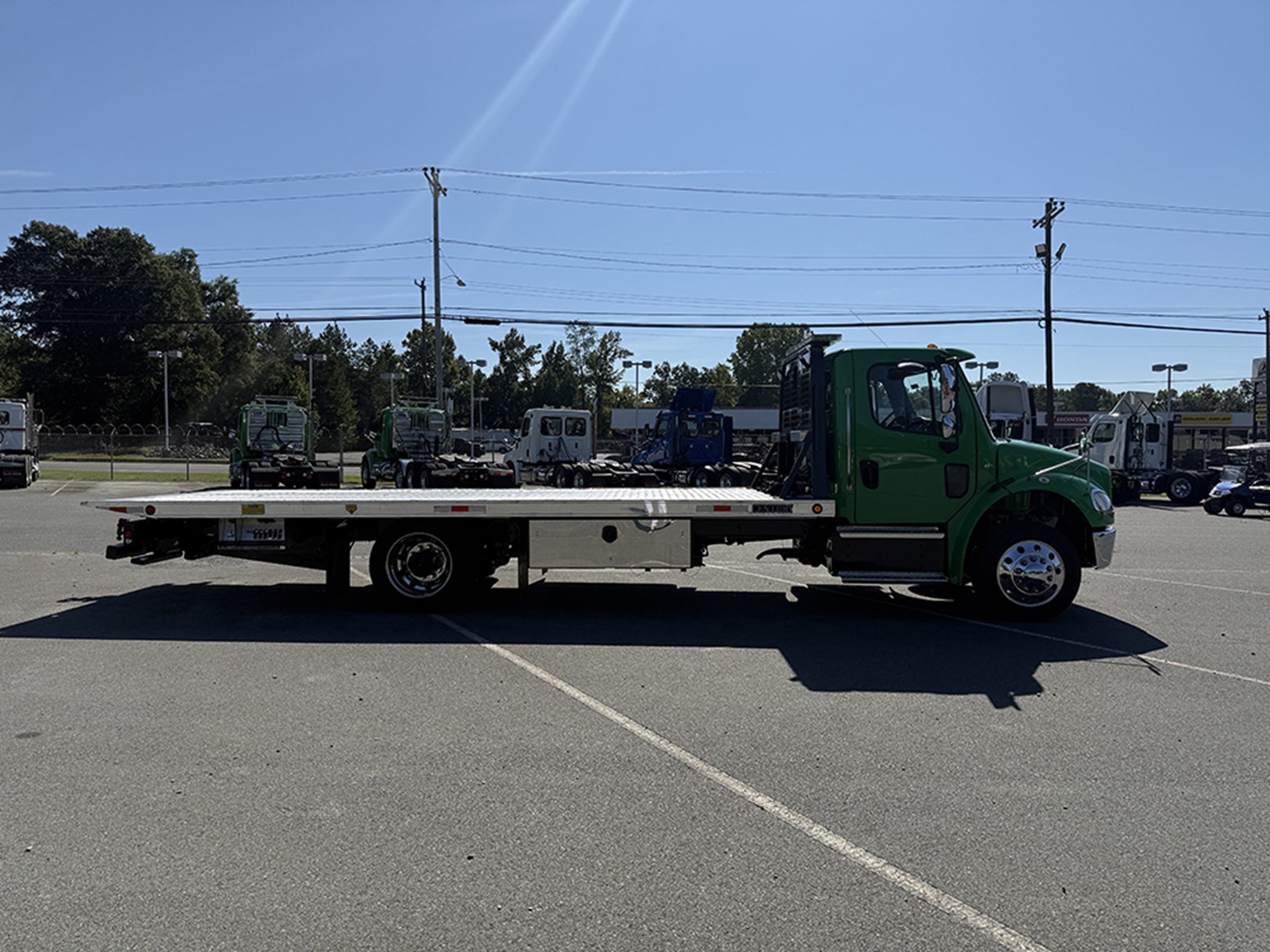 2021 Freightliner M2106 2021 Freightliner M2106 - image 3 of 6
