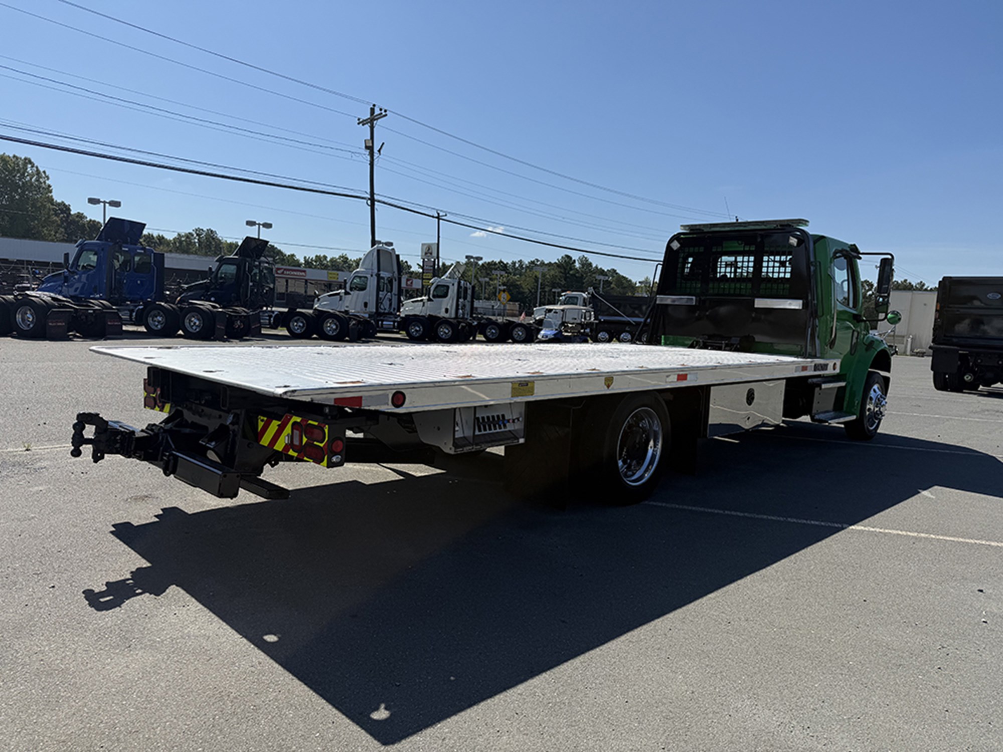 2021 Freightliner M2106 2021 Freightliner M2106 - image 4 of 6