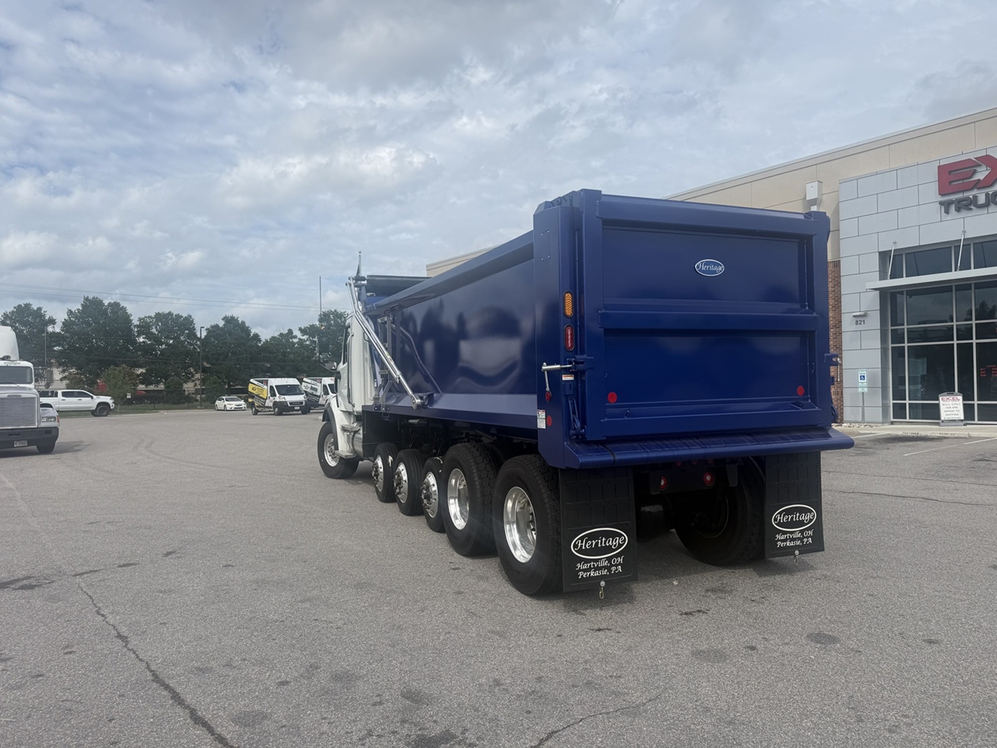 2026 Western Star 47X 2026 Western Star 47X - image 4 of 6