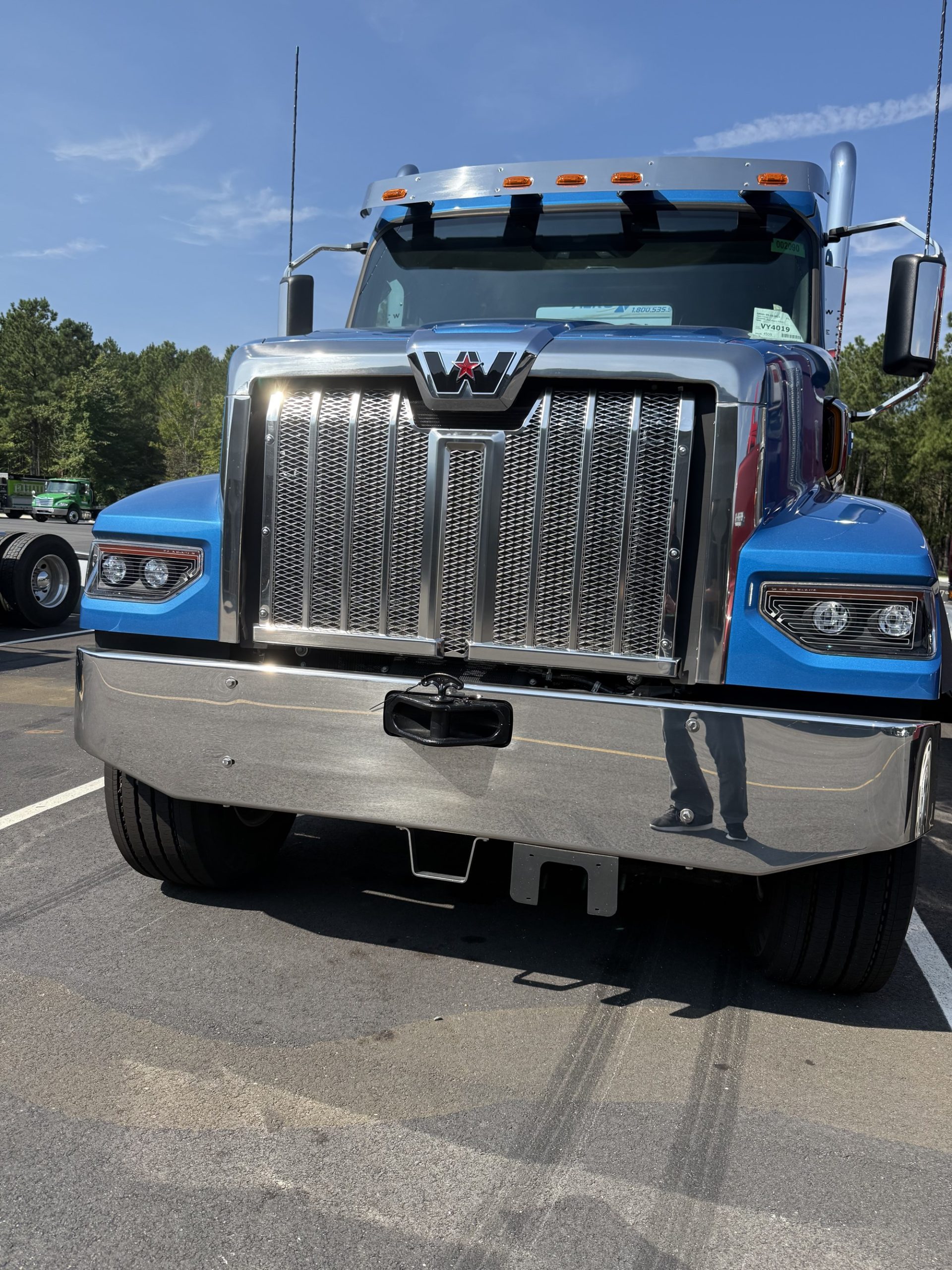 2025 Western Star 49X 2025 Western Star 49X - image 1 of 6