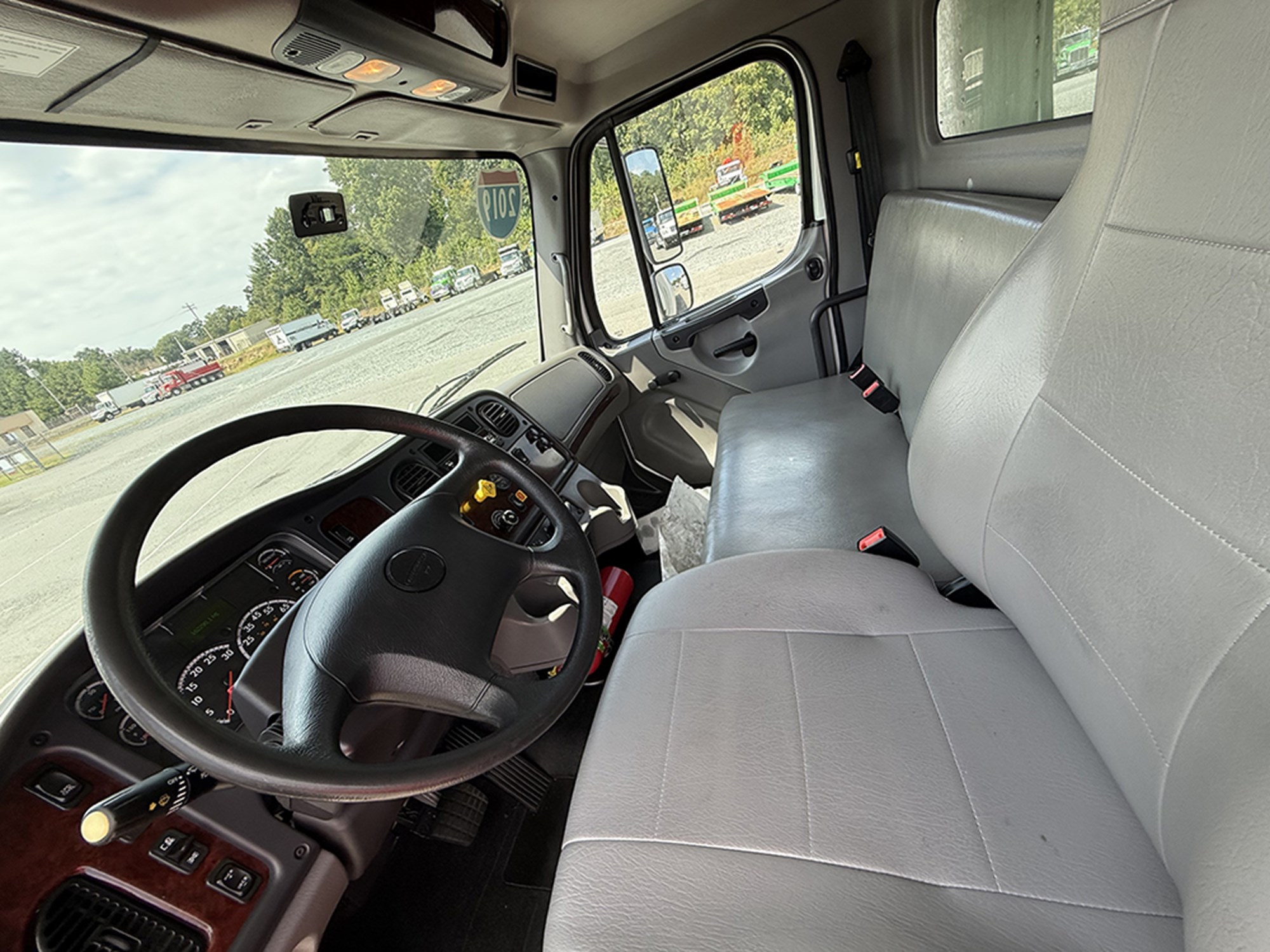 2019 Freightliner M2 1789495280551 2019 Freightliner M2 1789495280551