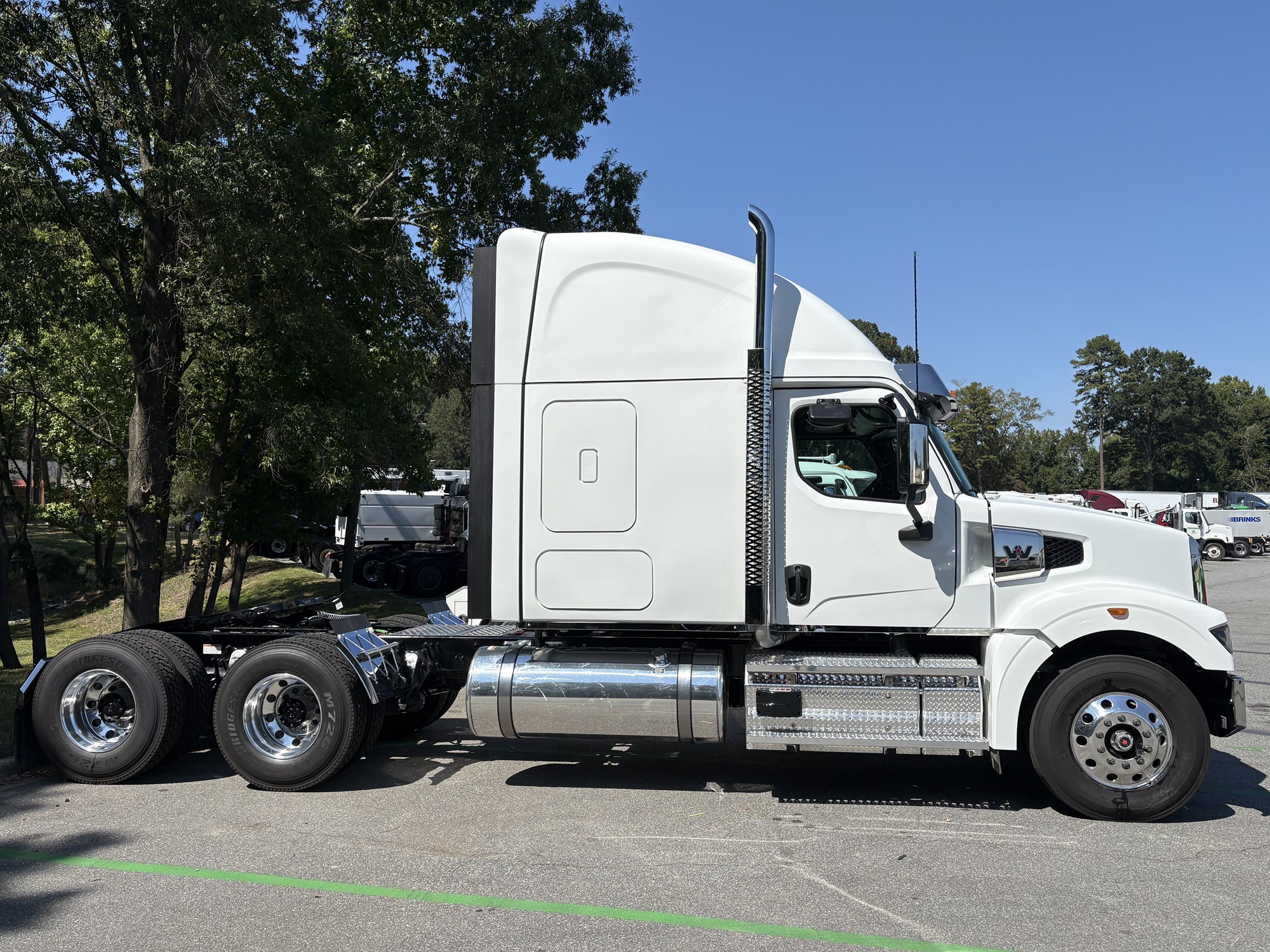 2027 Western Star 49X 1789672138125 2027 Western Star 49X 1789672138125