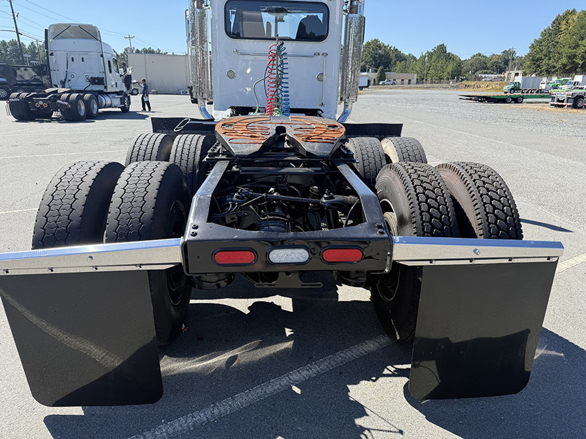 2019 Peterbilt 389 2019 Peterbilt 389 - image 5 of 6