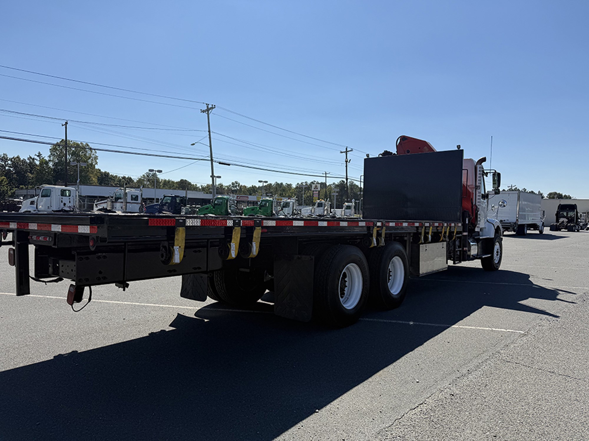 2016 Volvo VHD 1791303112415 2016 Volvo VHD 1791303112415