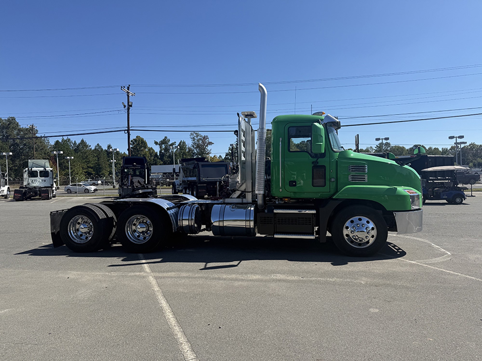 2019 Mack Anthem 2019 Mack Anthem - image 3 of 6