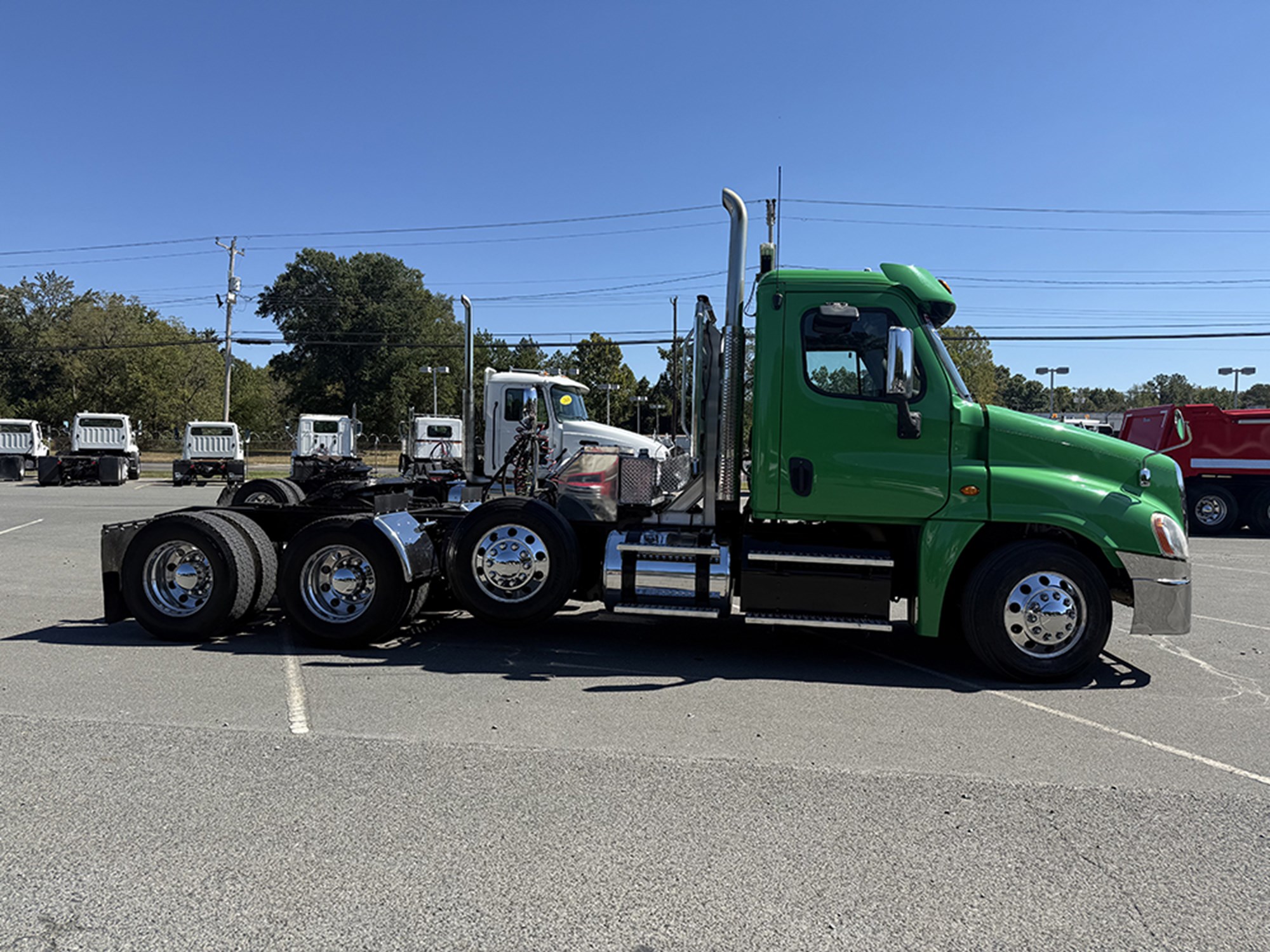 2019 Freightliner Cascadia 125 2019 Freightliner Cascadia 125 - image 3 of 6
