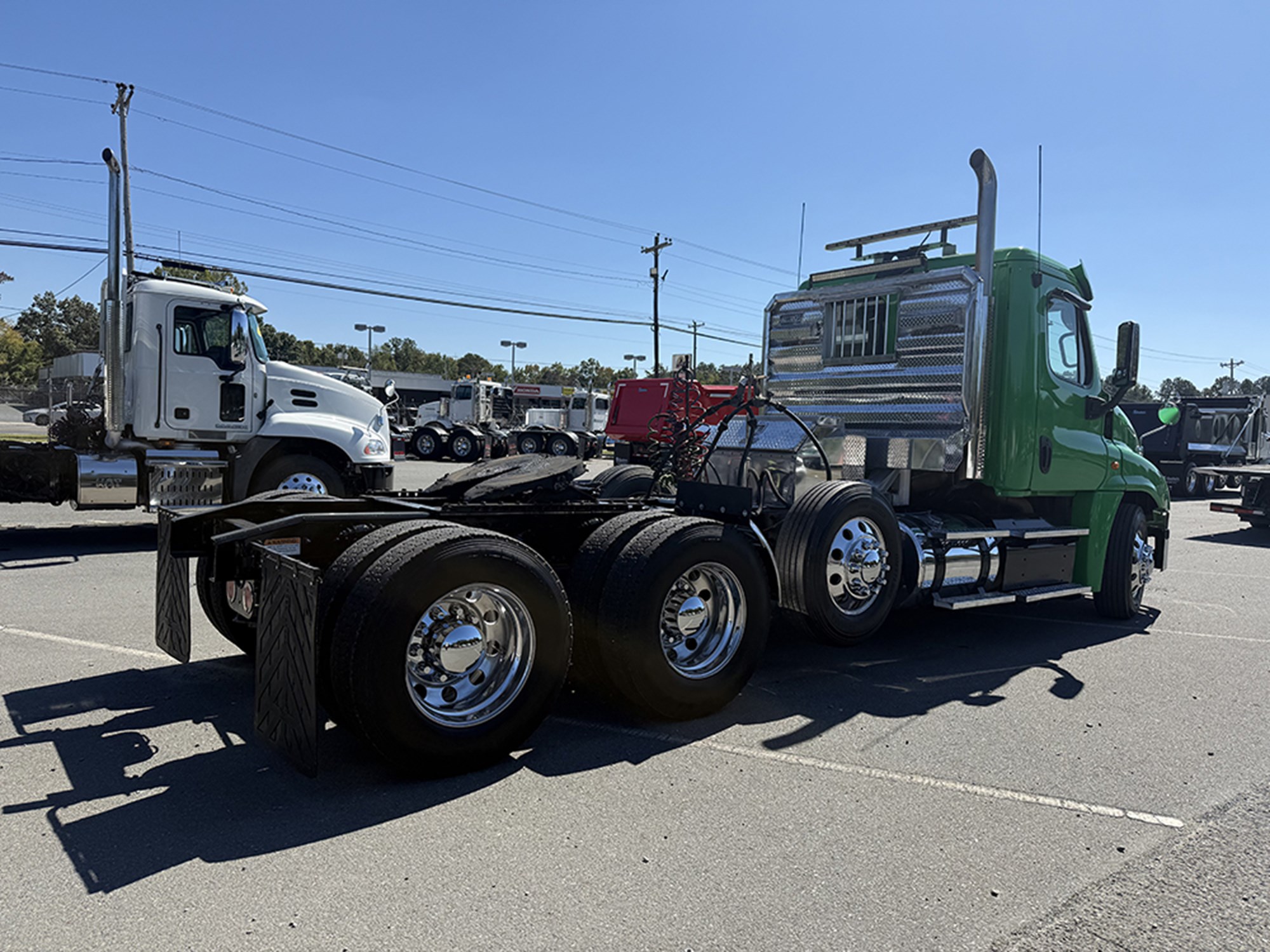 2019 Freightliner Cascadia 125 2019 Freightliner Cascadia 125 - image 4 of 6