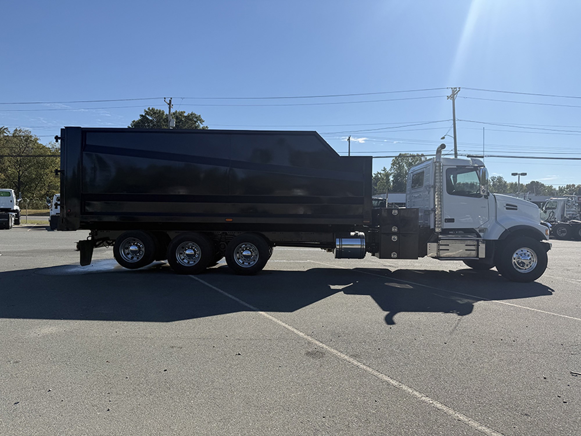 2020 Volvo VHD 1791904978896 2020 Volvo VHD 1791904978896