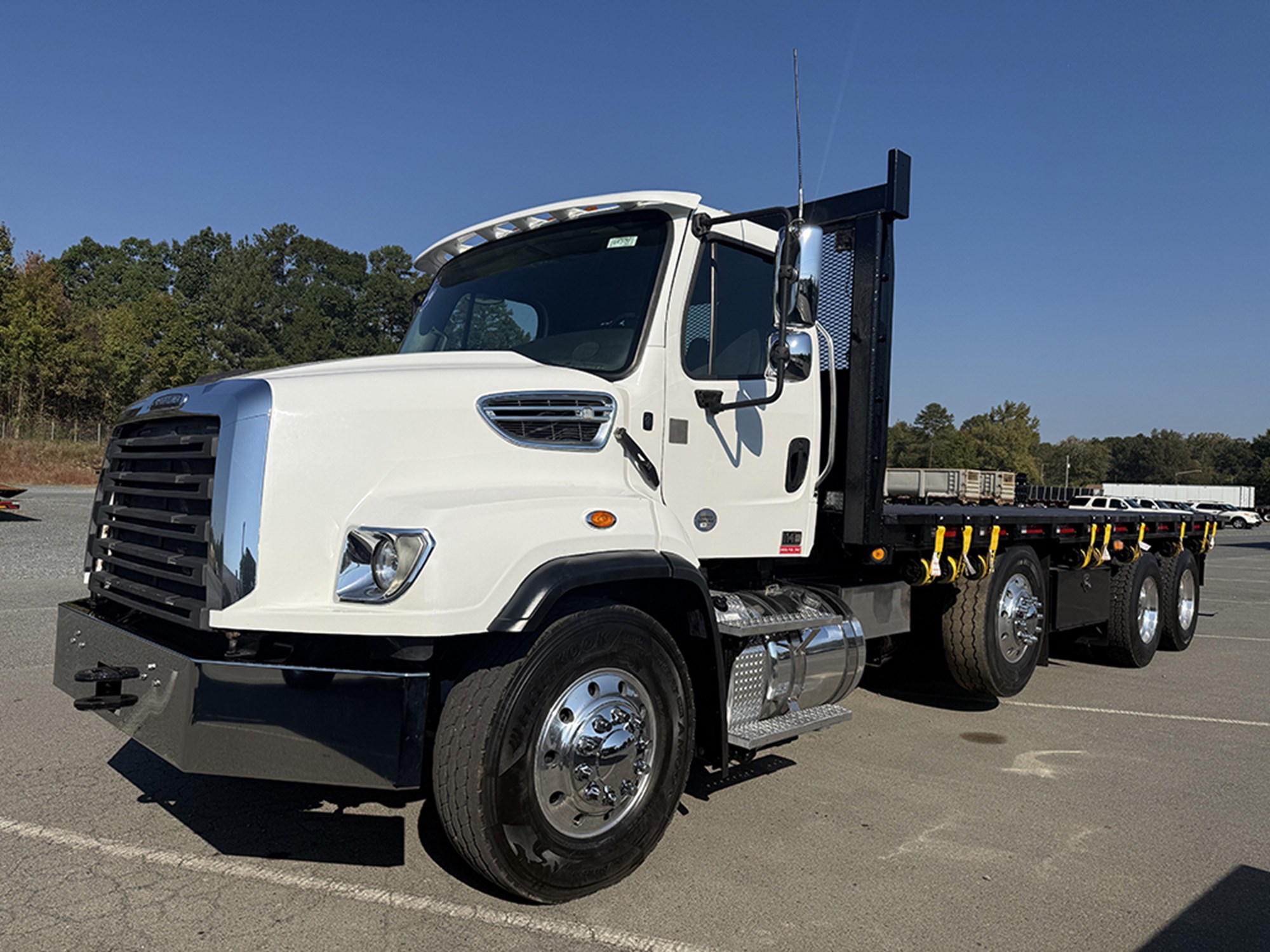 2018 Freightliner 114SD 2018 Freightliner 114SD - image 1 of 6