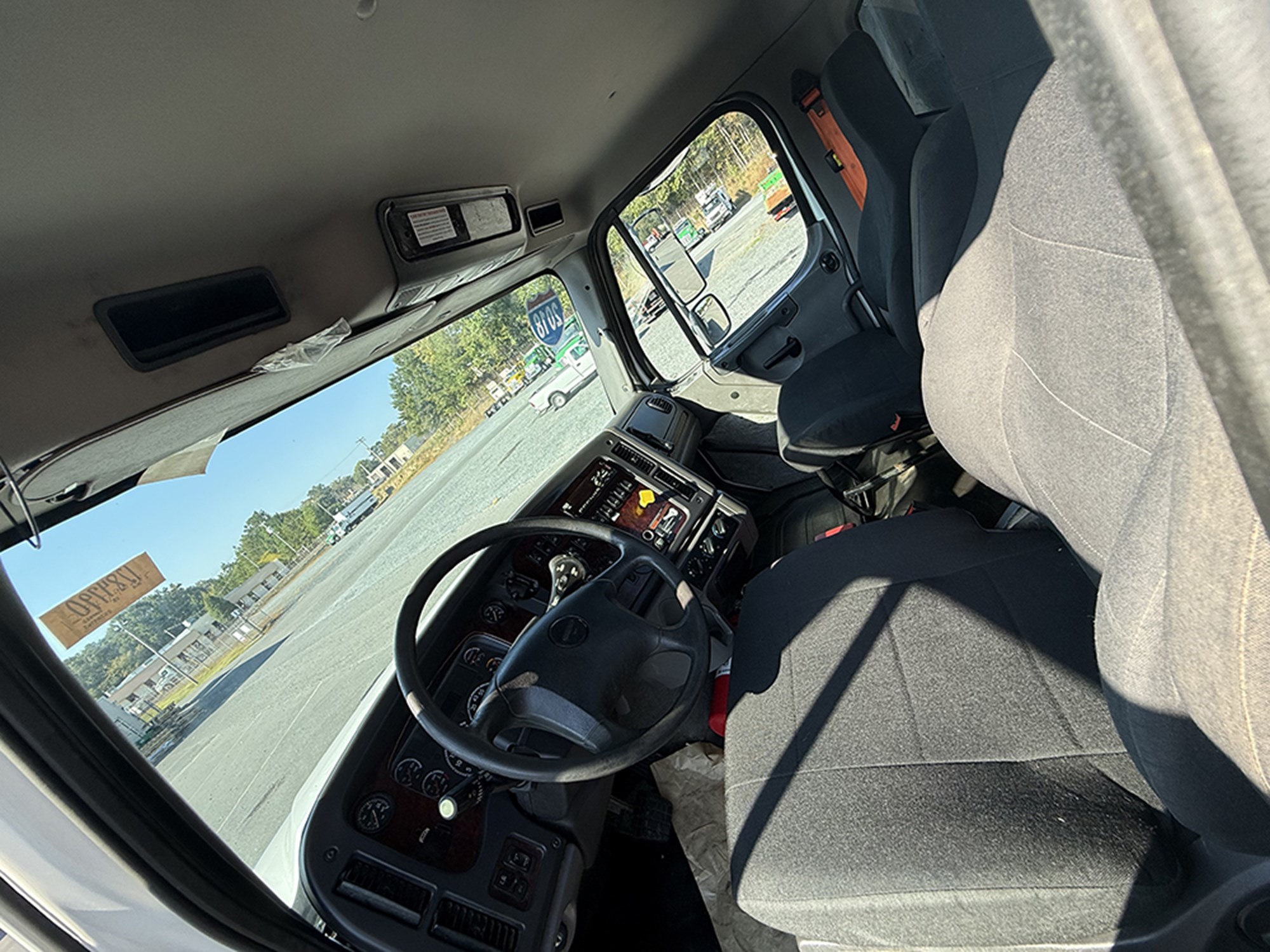 2018 Freightliner 114SD 1792165651726 2018 Freightliner 114SD 1792165651726