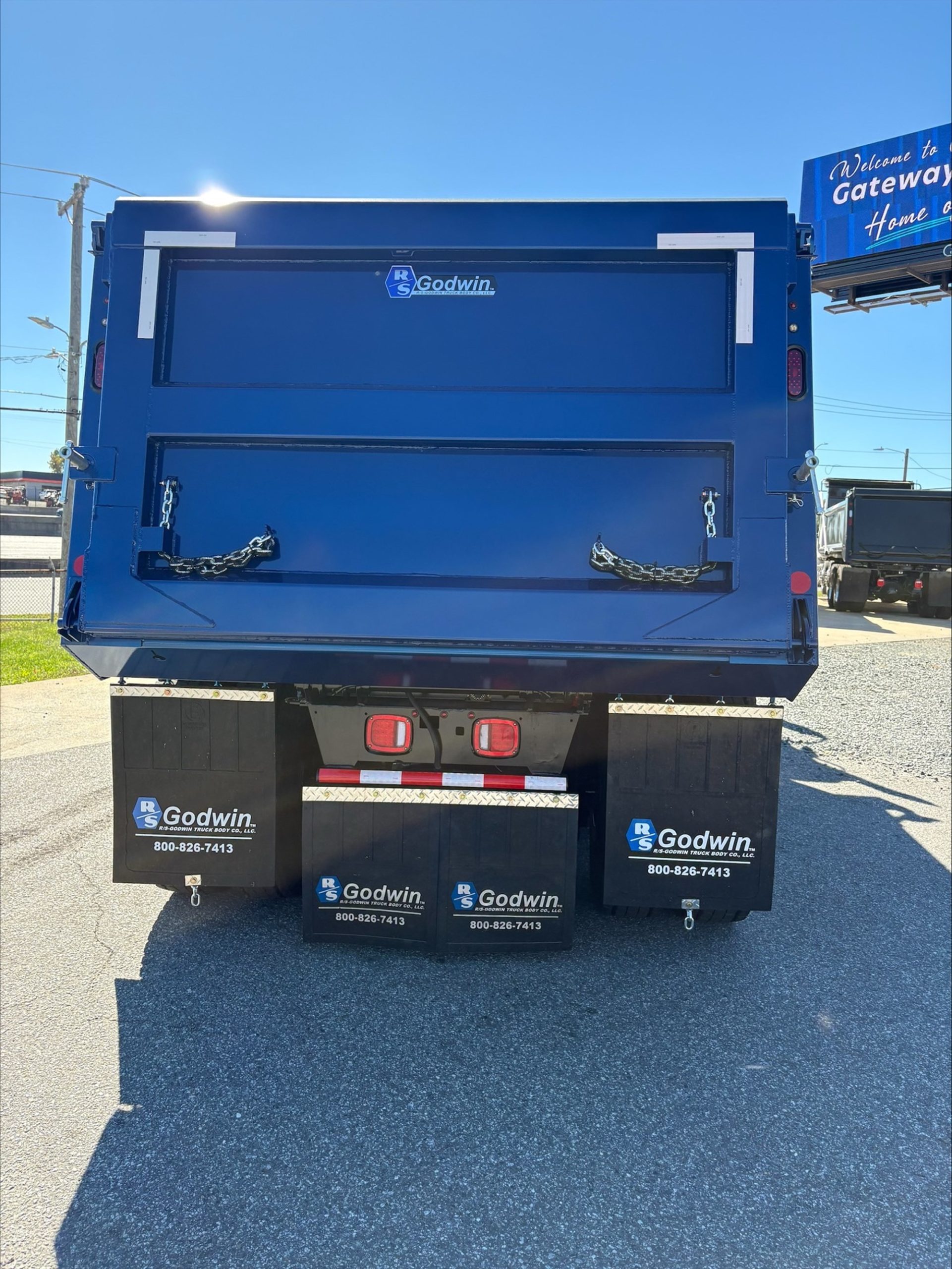 2027 Western Star 49X 2027 Western Star 49X - image 3 of 5
