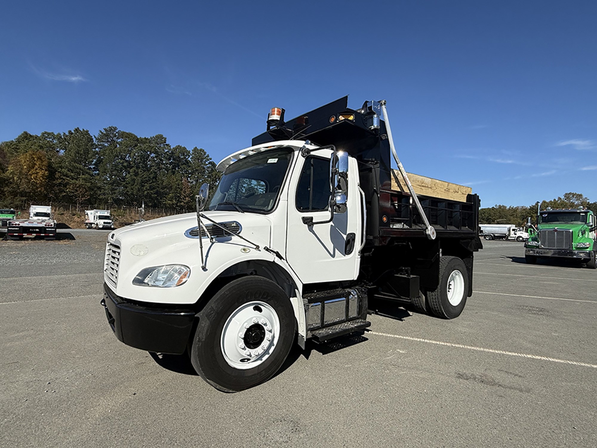 2017 Freightliner M2 1793122021529 2017 Freightliner M2 1793122021529