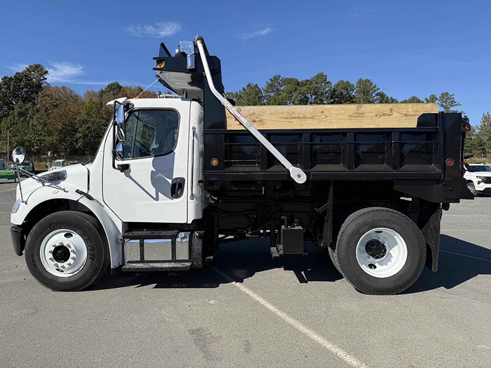 2017 Freightliner M2 1793122022683 2017 Freightliner M2 1793122022683
