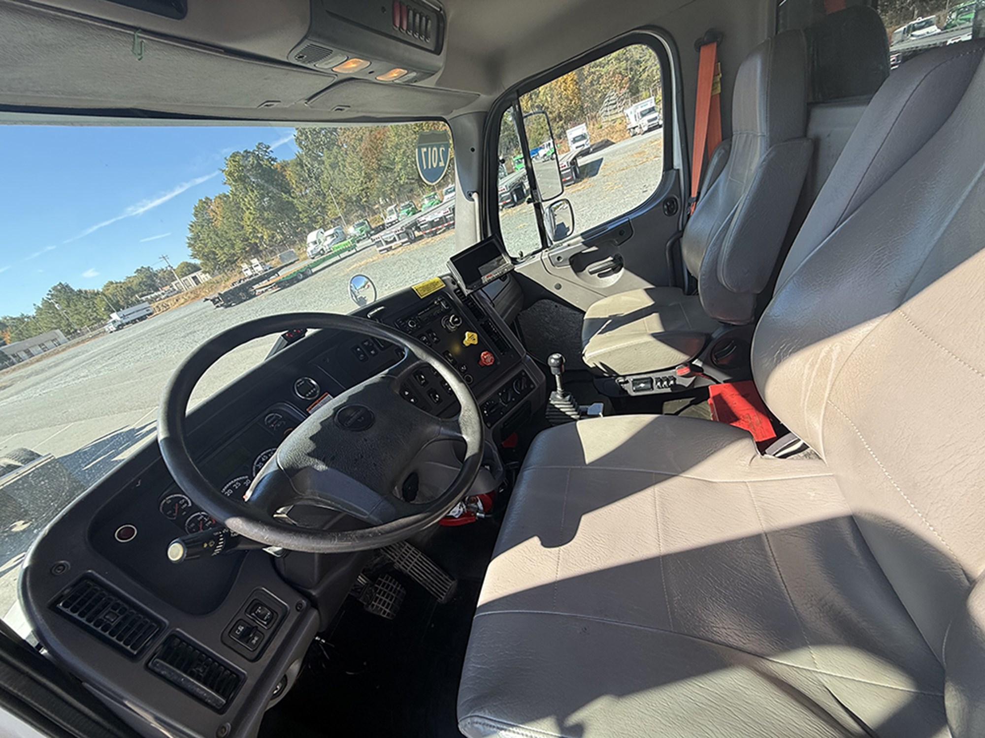 2017 Freightliner M2 1793122022866 2017 Freightliner M2 1793122022866