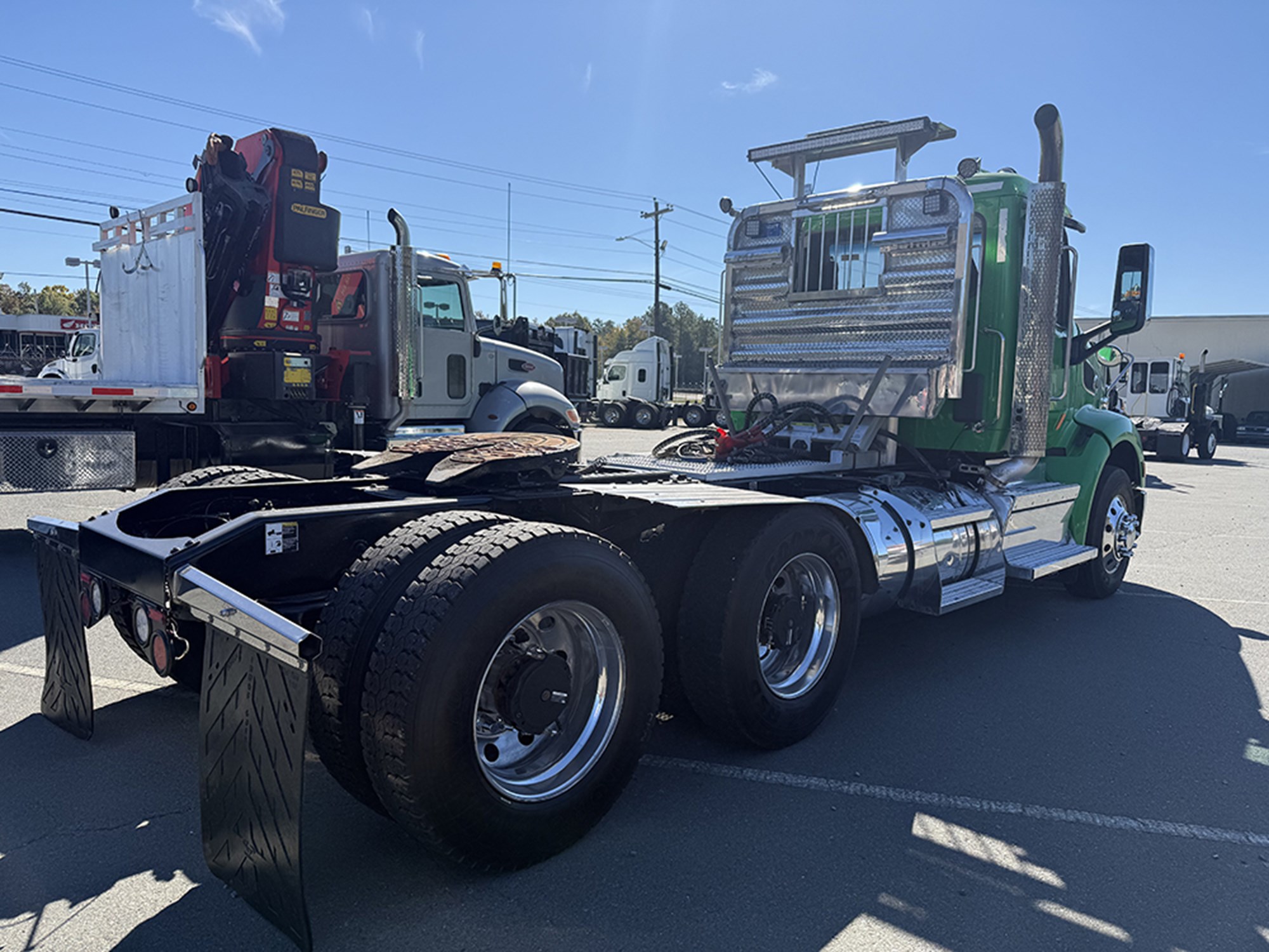 2020 Peterbilt 579 2020 Peterbilt 579 - image 4 of 6